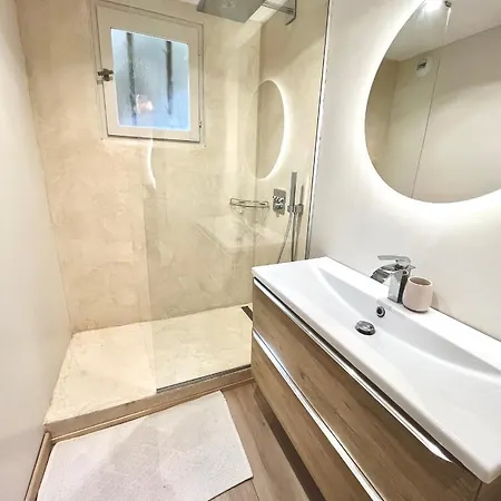 Magnifique 2 Terrasse Et Parking Apartamento Saint-Tropez